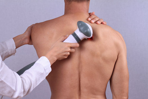 Elektrische Massagegeräte bei Rücken- und Schulterschmerzen