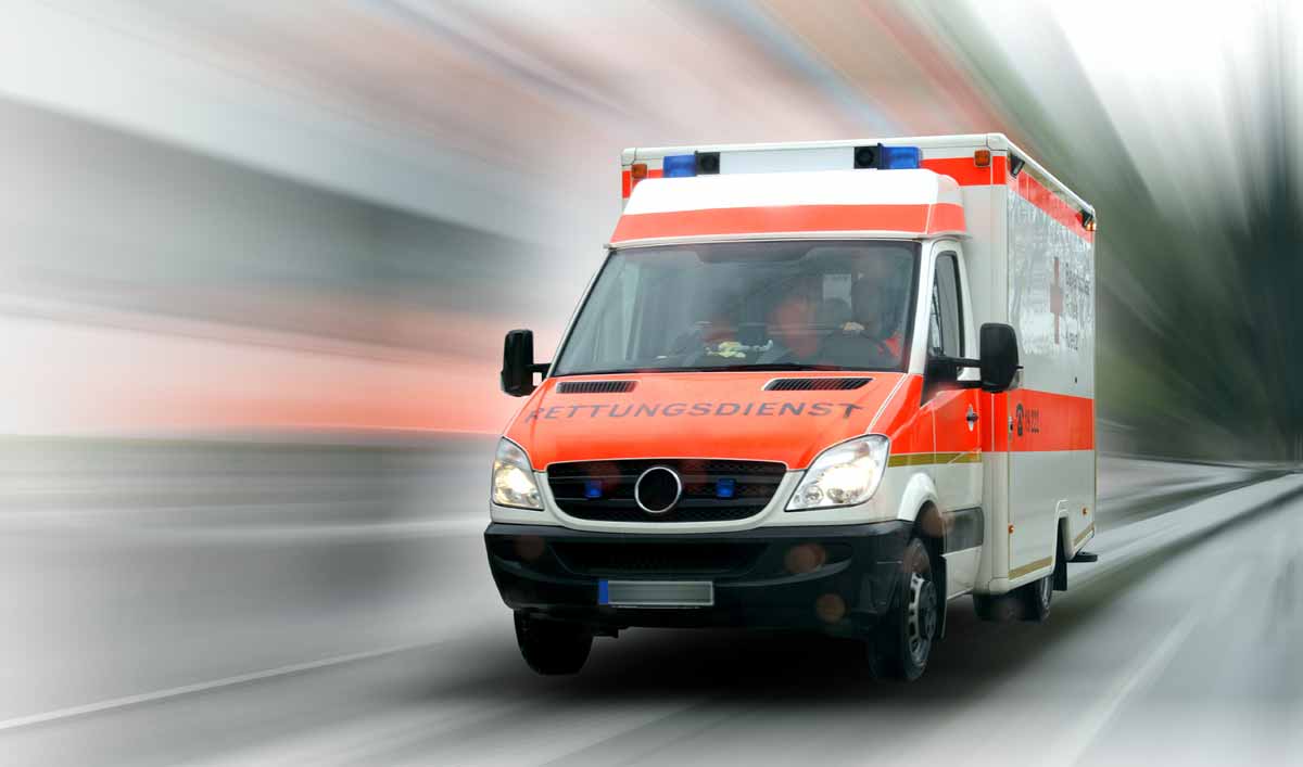  Nach Auslösen des Notrufs kann die Notrufzentrale eine Ambulanz schicken