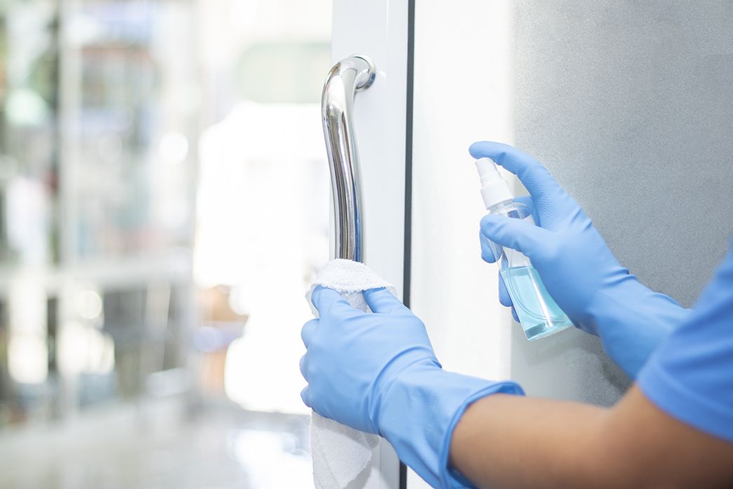 Alleskönner Isopropanol – die ideale Lösung für Reinigung und Desinfektion Alleskönner Isopropanol – die ideale Lösung für Reinigung und Desinfektion