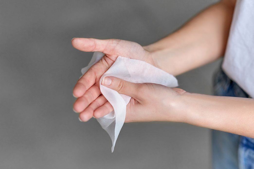 Hautreinigungstücher für die Körperhygiene auf Reisen & daheim